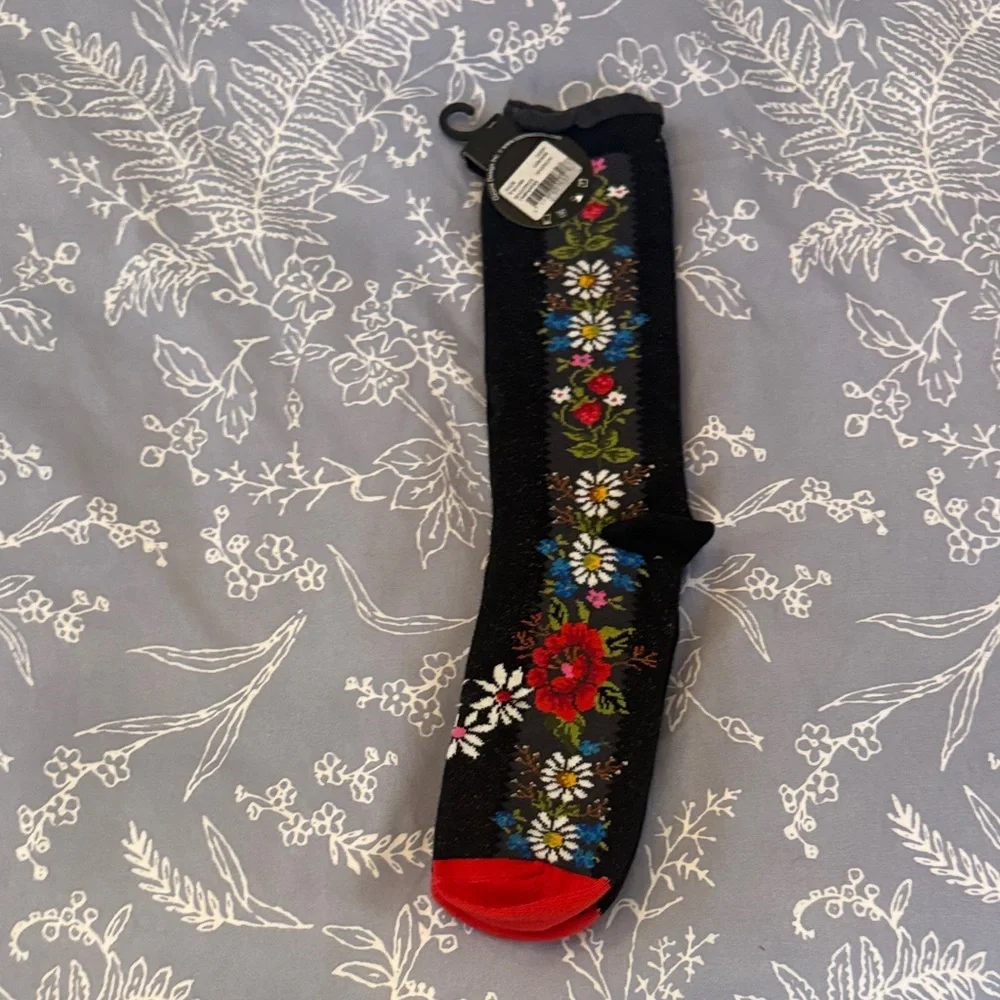 Ozone Women’s Colorful Floral Patterned Women's Socks - Picture 5 of 8